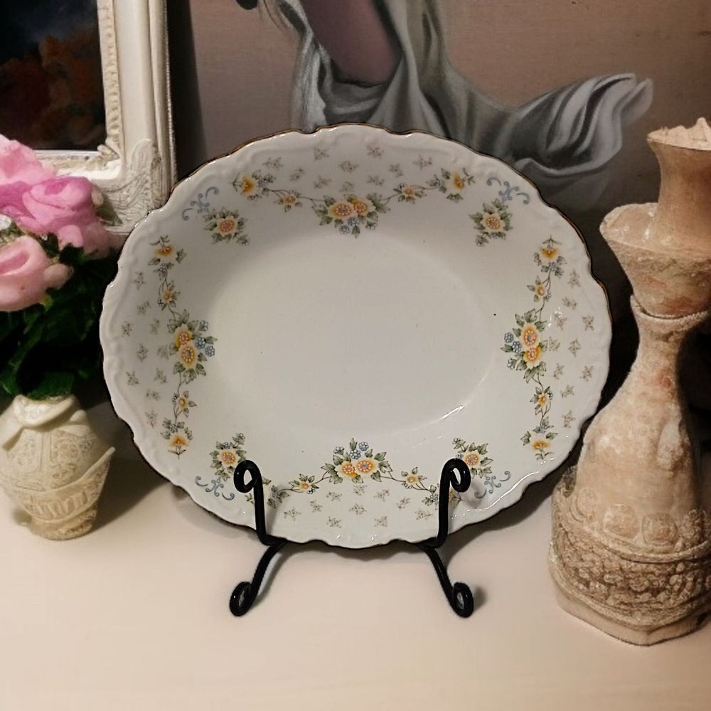 Royal Albert Serving Bowl Dish BRONTE Porcelain Yellow Gold Floral Bone China.